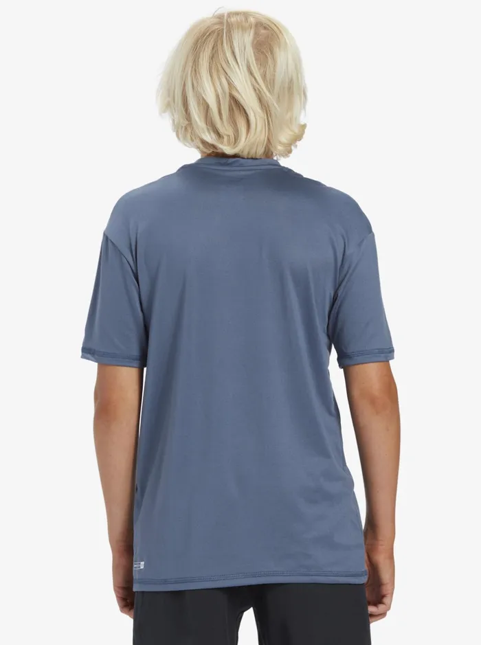 Rashguards Boys Quiksilver Boy039s 816 Solid Streak Short Sleeve Upf 50 Surf TShirt Bering Sea Rashguards Boys Quiksilver Boy039s 816 Solid Streak Short Sleeve Upf 50 Surf TShirt Bering Sea
