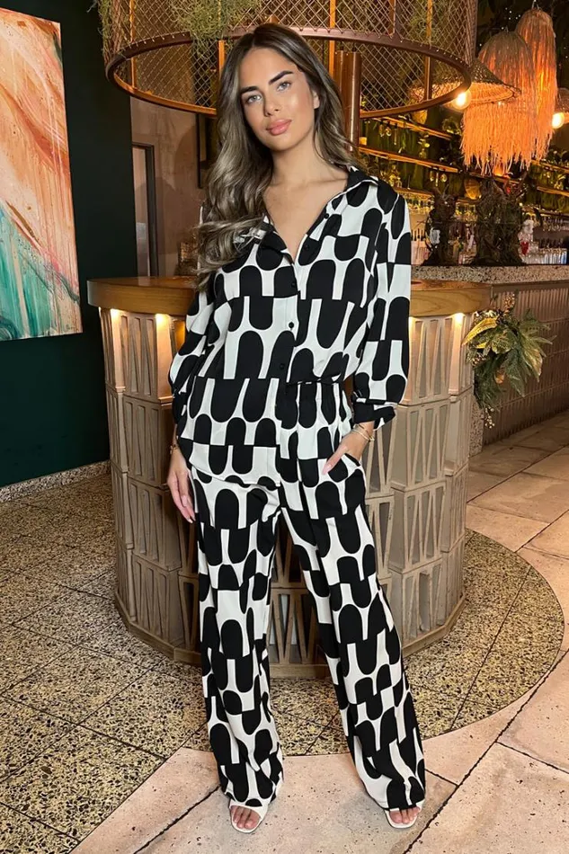 AX Paris Black And Cream Printed Geometric Trousers Women Coords