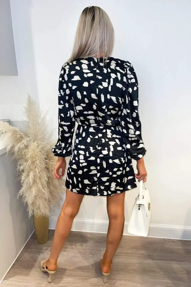 AX Paris Black And White Printed Long Sleeve V Neck Dress Women Dresses