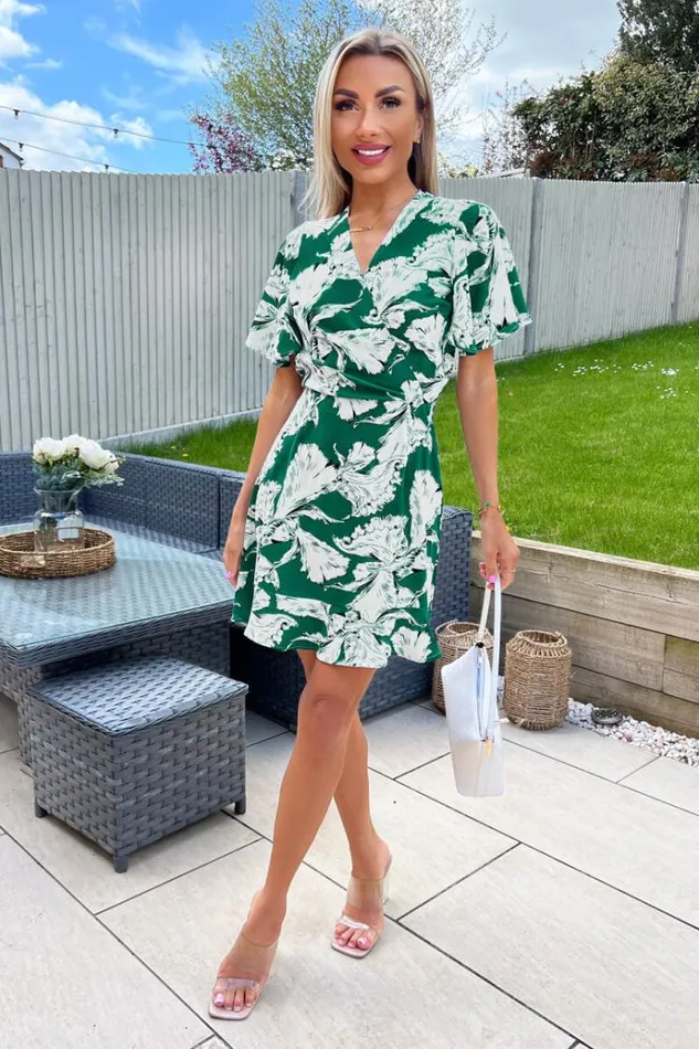 AX Paris Green And White Floral Printed Short Sleeve Day Dress Women Dresses