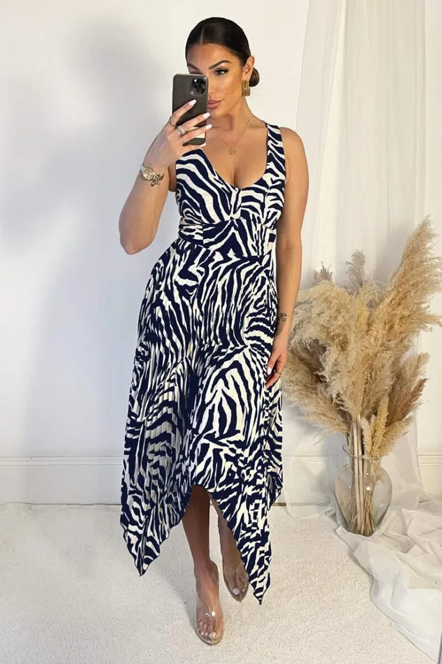 AX Paris Navy And Cream Printed V Neck Zig Zag Hem Pleated Midi Dress Women Dresses