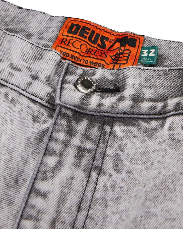 Big Fella Short 8211 Light Black Wash Men Deus Ex Machina Denim Big Fella Short 8211 Light Black Wash Men Deus Ex Machina Denim