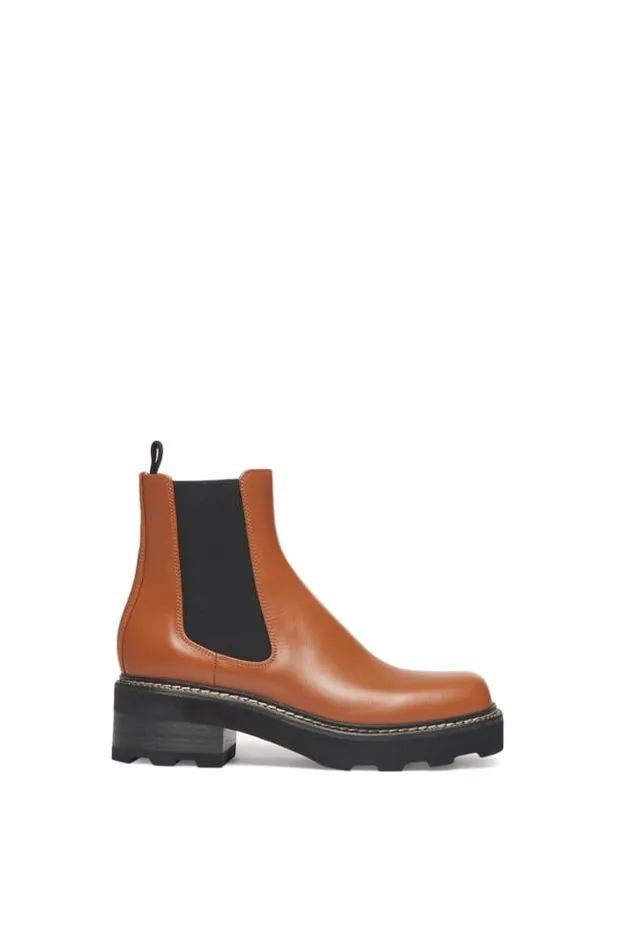 Gabriela Hearst Boots Women Jil Chelsea Boot In Cognac Leather