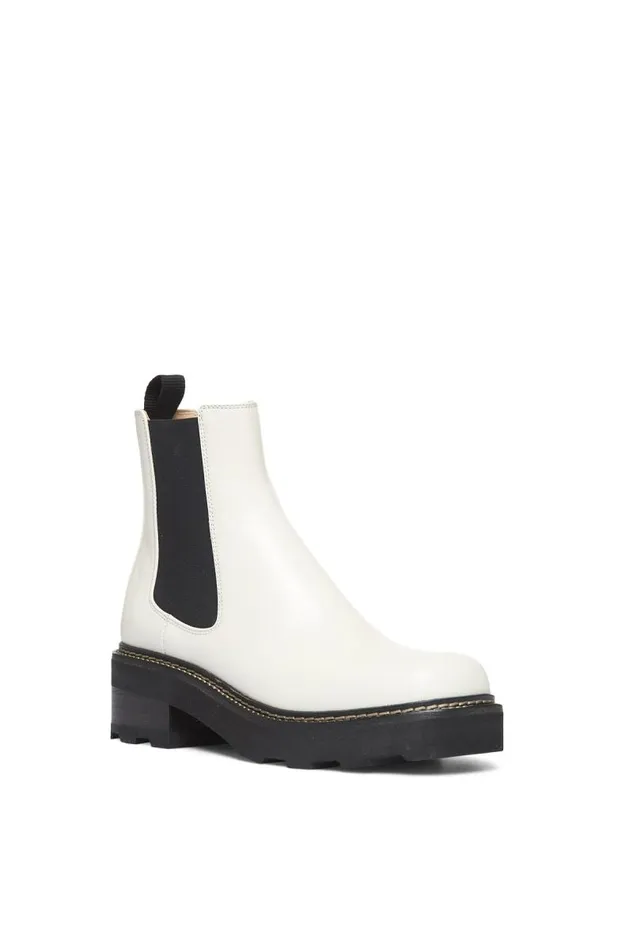 Gabriela Hearst Boots Women Jil Chelsea Boot In Cream Leather
