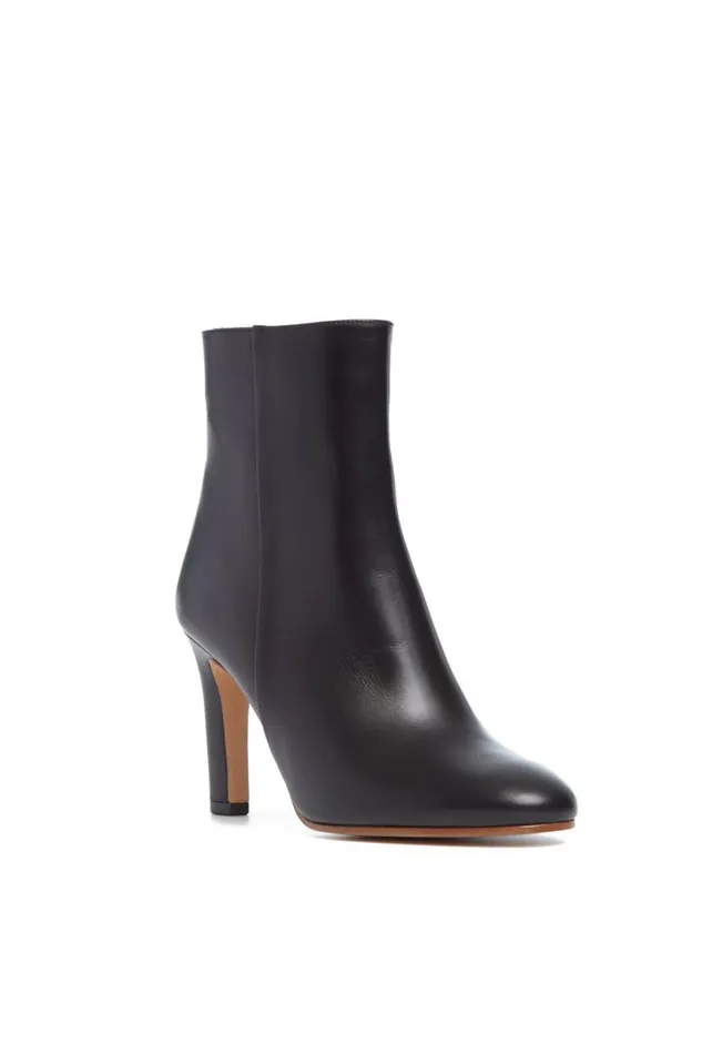 Gabriela Hearst Boots Women Lila Ankle Boot In Black Leather