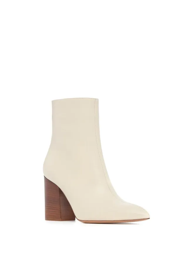 Gabriela Hearst Boots Women Rio Boot In Cream Leather