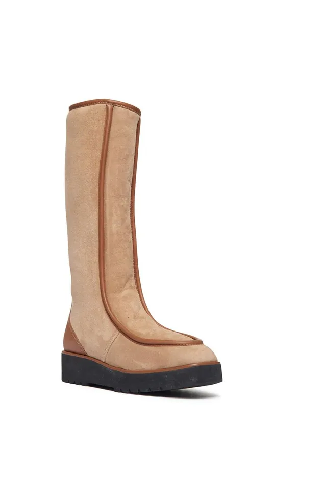 Gabriela Hearst Boots Women Tayna Flat Boot In Camel Leather