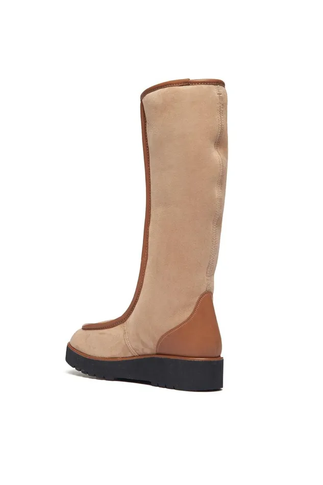 Gabriela Hearst Boots Women Tayna Flat Boot In Camel Leather