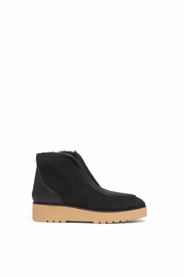 Gabriela Hearst Boots Women Tyga Boot In Black Shearling