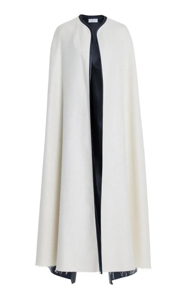 Gabriela Hearst Ponchos and Capes Women Glenys Cape In Ivory Silk Wool Slub With Metallic Nappa Leather Gilet Gabriela Hearst Ponchos and Capes Women Glenys Cape In Ivory Silk Wool Slub With Metallic Nappa Leather Gilet