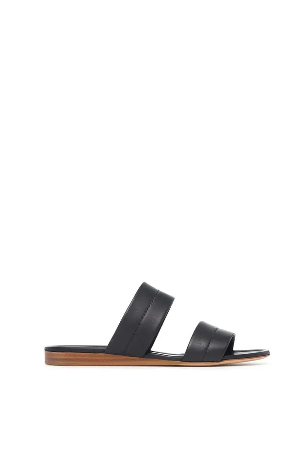 Gabriela Hearst Sandals Women Lora Flat Sandal In Black Nappa Leather