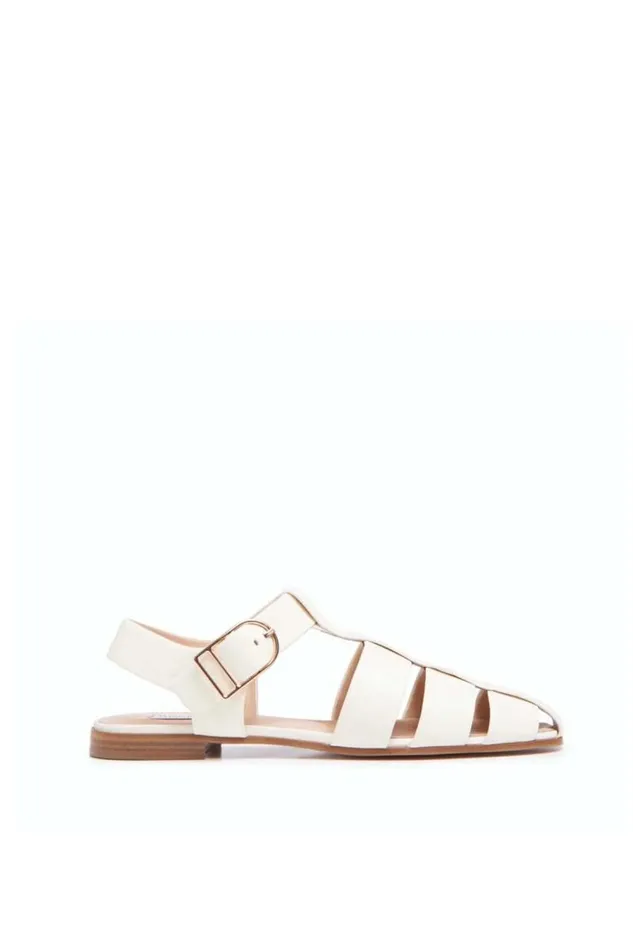 Gabriela Hearst Sandals Women Lynn Flat Sandal In Cream Leather