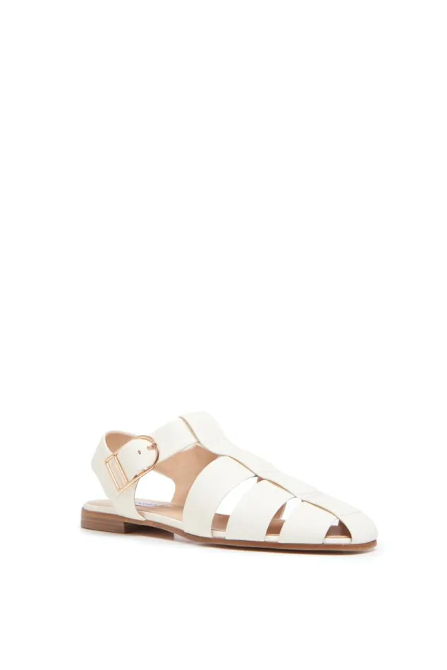 Gabriela Hearst Sandals Women Lynn Flat Sandal In Cream Leather