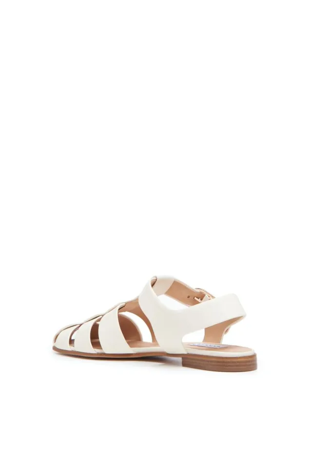 Gabriela Hearst Sandals Women Lynn Flat Sandal In Cream Leather