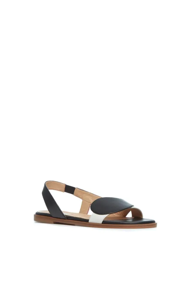 Gabriela Hearst Sandals Women Pippa Flat Sandal In Black and Ivory Leather