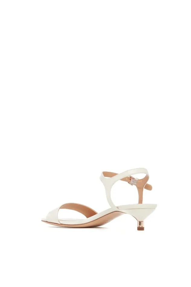 Gabriela Hearst Sandals Women Soraya Low Heel Sandal In Cream Leather