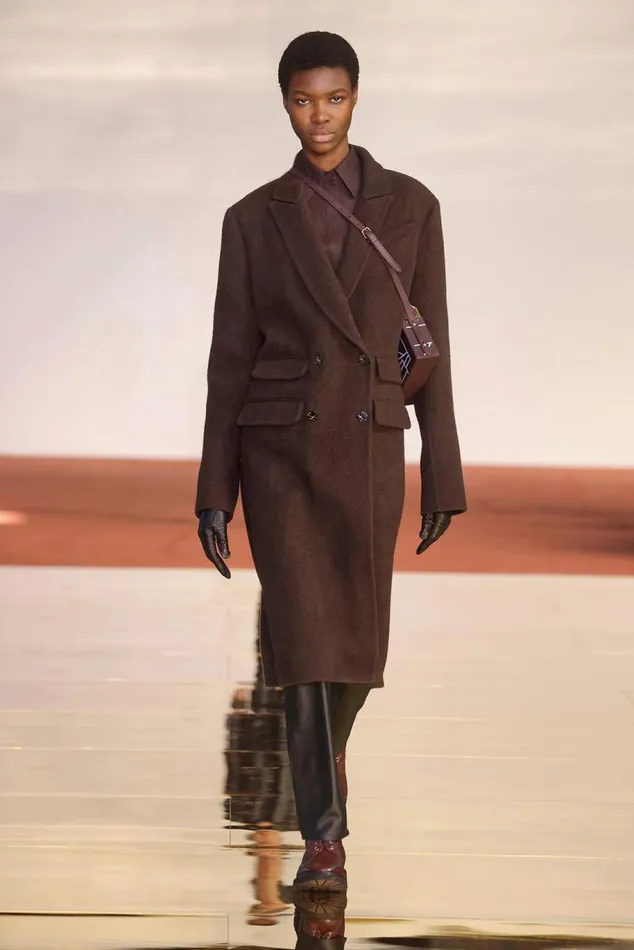 Gabriela Hearst Suits Women Etlin Shirt In Chocolate Superfine Wool