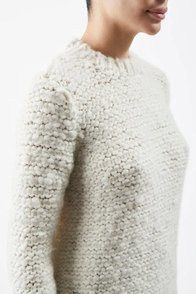 Gabriela Hearst Sweaters and Turtlenecks Women Larenzo Knit Sweater In Ivory Welfat Cashmere