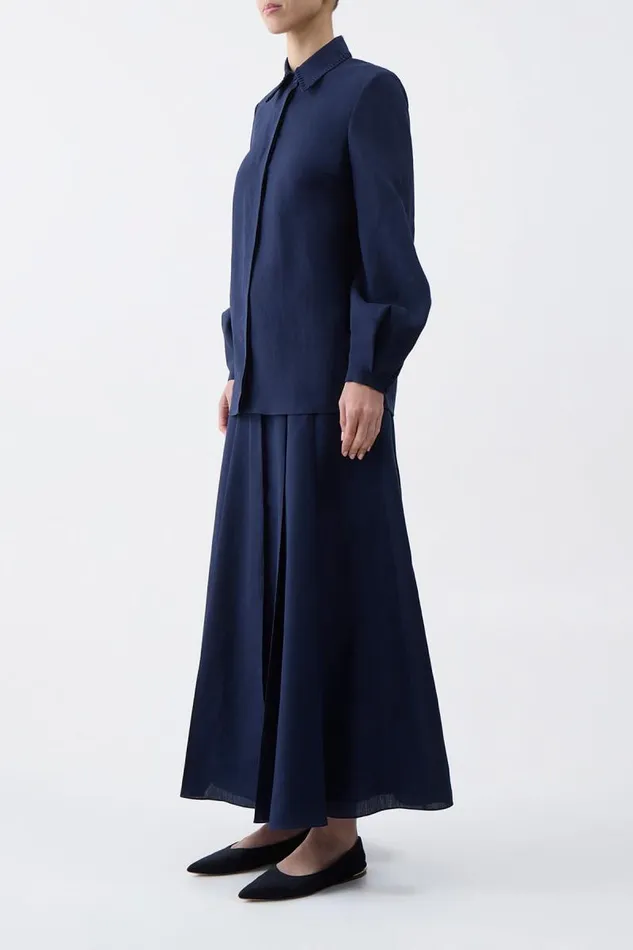 Gabriela Hearst Tops Women Delmer Top In Navy Aloe Linen