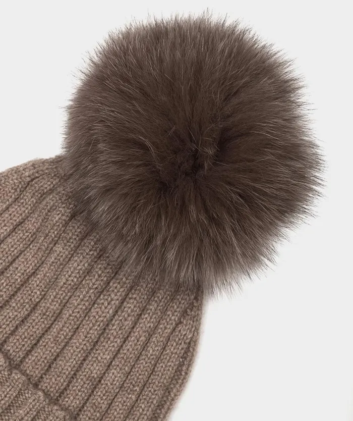 Pedro Miralles Accessories GORRO DE CACHEMIR Gorro Beige 8211 Woman Pedro Miralles Accessories GORRO DE CACHEMIR Gorro Beige 8211 Woman