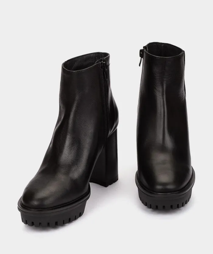 Pedro Miralles Ankle Boots BEIRUT Seta Negro 8211 Woman Pedro Miralles Ankle Boots BEIRUT Seta Negro 8211 Woman