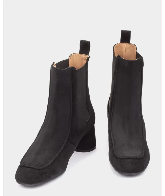 Pedro Miralles Ankle Boots MADRID Velour Navy 8211 Woman Pedro Miralles Ankle Boots MADRID Velour Navy 8211 Woman