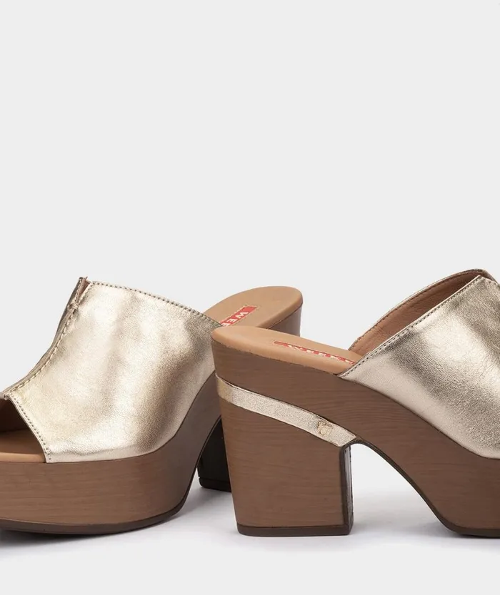Pedro Miralles Clogs BENEVENTO Napa Metal Platino 8211 Woman Pedro Miralles Clogs BENEVENTO Napa Metal Platino 8211 Woman