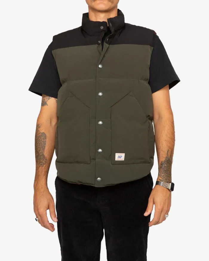Robson Padded Vest Regular Fit 8211 Forest Night Men Deus Ex Machina Jackets
