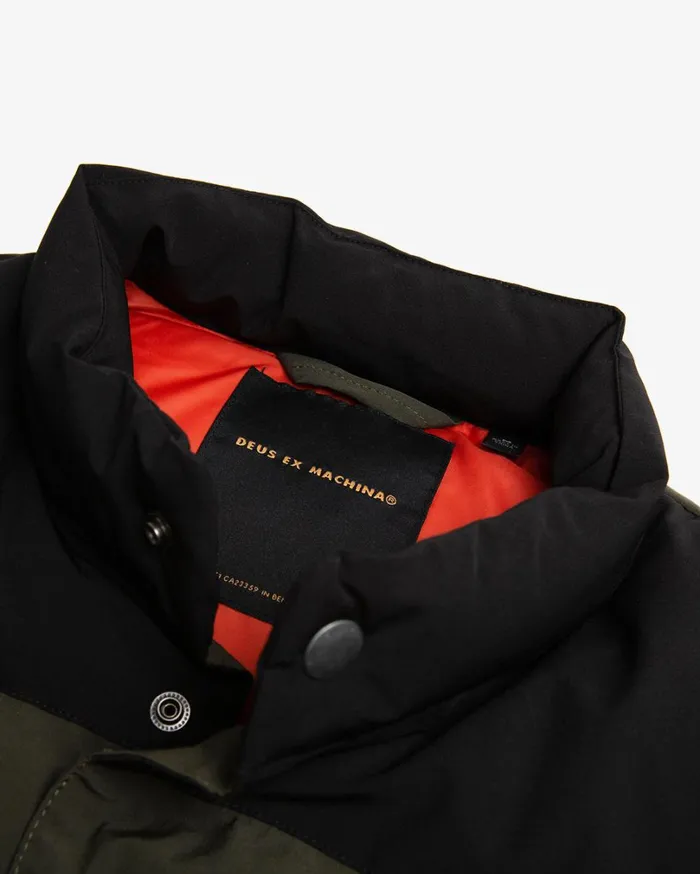 Robson Padded Vest Regular Fit 8211 Forest Night Men Deus Ex Machina Jackets Robson Padded Vest Regular Fit 8211 Forest Night Men Deus Ex Machina Jackets