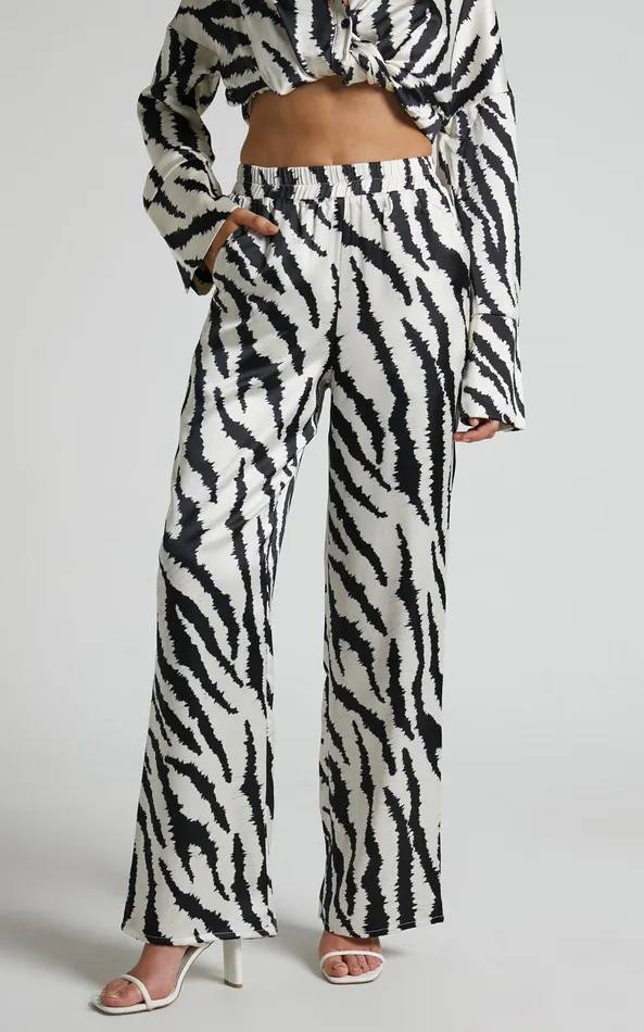 Showpo 4th and Reckless 8211 Inez Trouser In Navy Zebra Women Pants Showpo 4th and Reckless 8211 Inez Trouser In Navy Zebra Women Pants