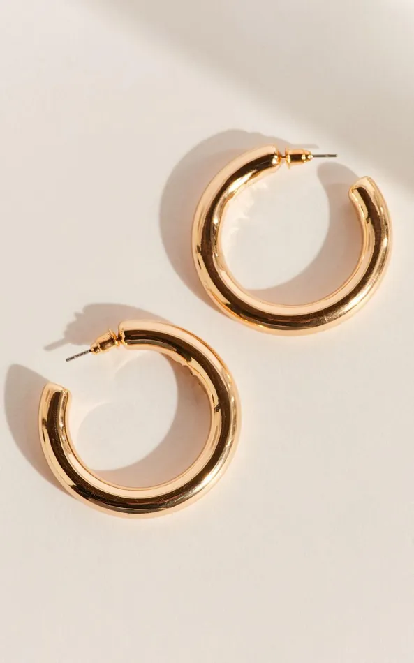 Showpo Aerwyna Chunky Gold Hoops In Gold Women Earrings