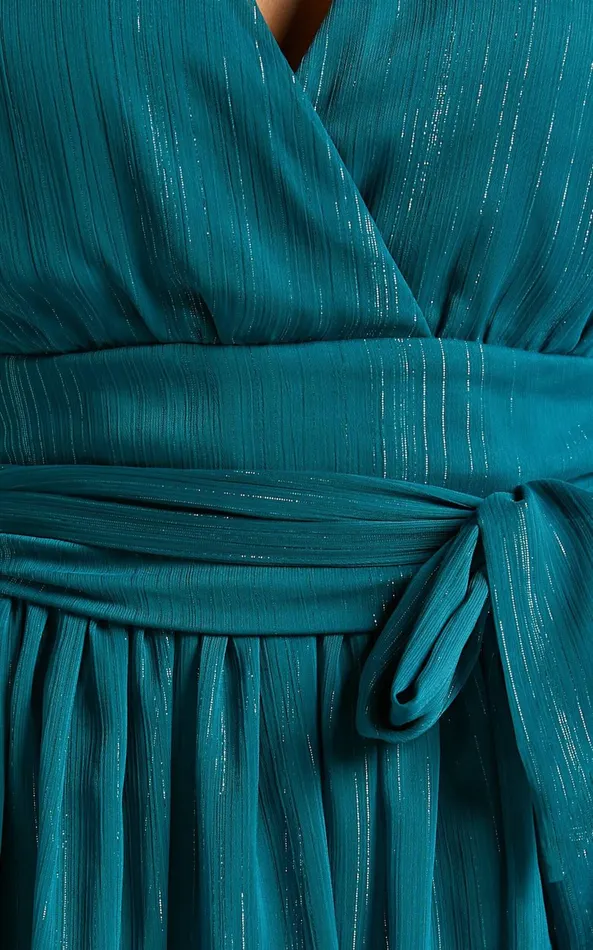 Showpo Alana Midi Dress 8211 Short Sleeve Plunge Aline Dress In Emerald Women Dresses