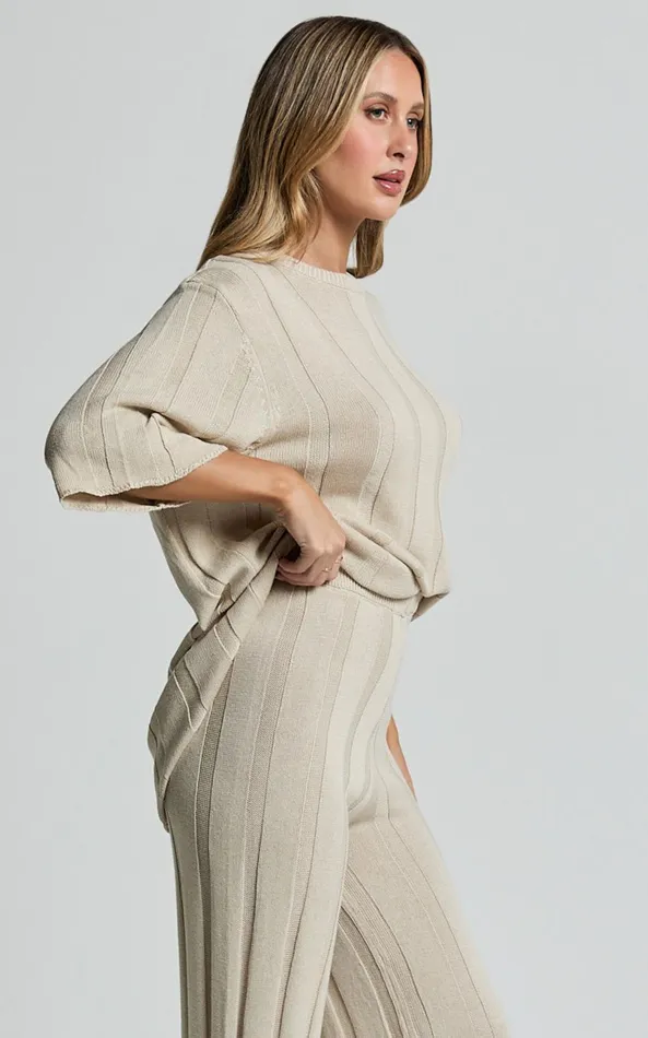 Showpo Alda Top 8211 Oversized Relaxed Crew Neck Knit Top In Cream Women Knitwear