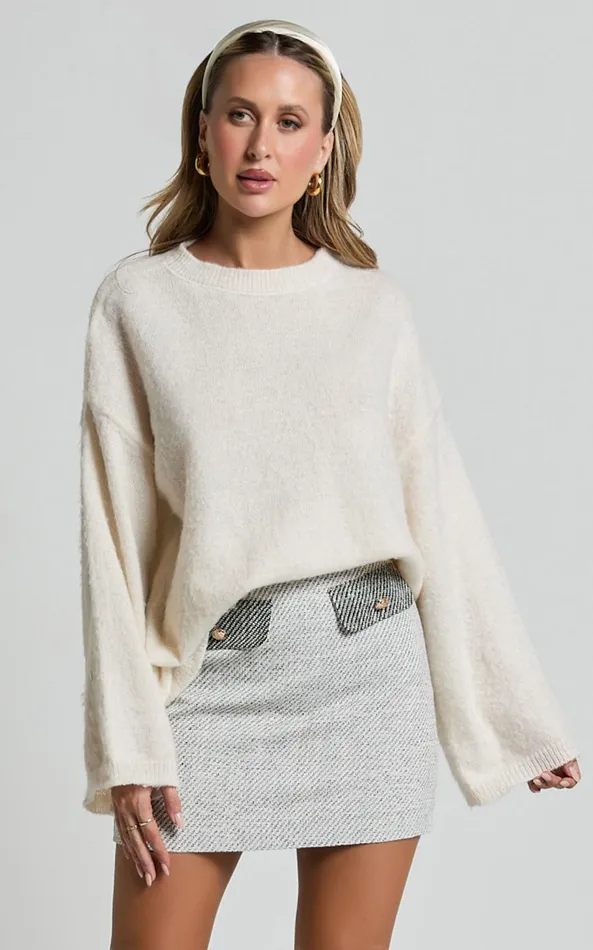 Showpo Alfie Jumper 8211 Crew Neck Relaxed Fluffy Knit Jumper In Cream Women Knitwear