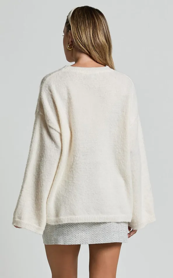 Showpo Alfie Jumper 8211 Crew Neck Relaxed Fluffy Knit Jumper In Cream Women Knitwear