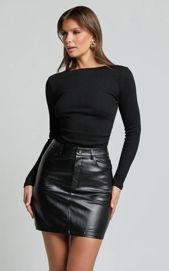 Showpo Alyse Top 8211 Ribbed Long Sleeve Ruched Top In Black Women Tops