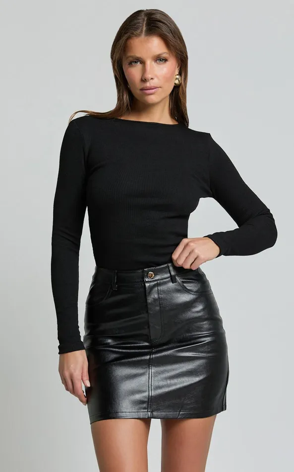 Showpo Alyse Top 8211 Ribbed Long Sleeve Ruched Top In Black Women Tops