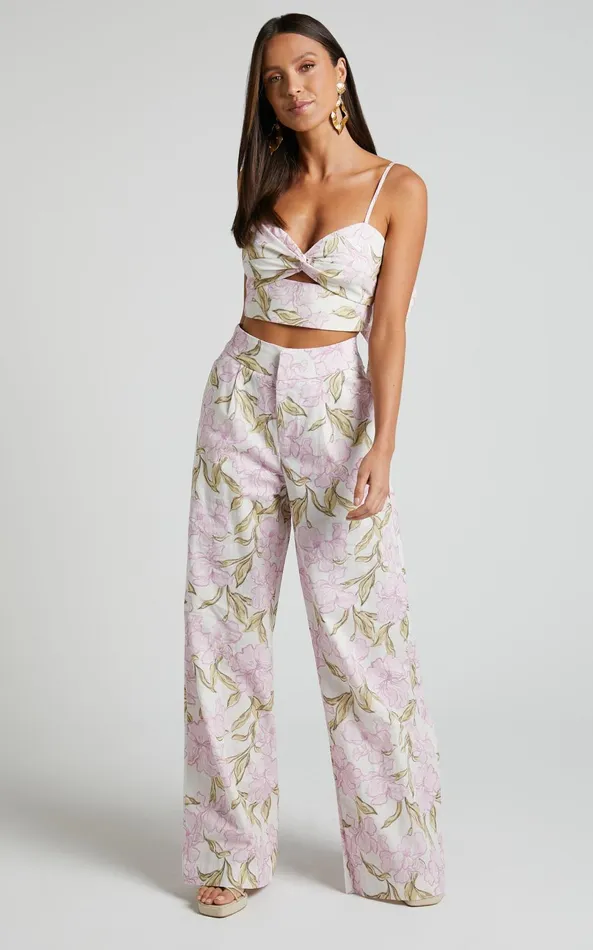 Showpo Amalie The Label 8211 Cierra Linen Blend Twist Tie Back Top In Isia Floral Women Tops