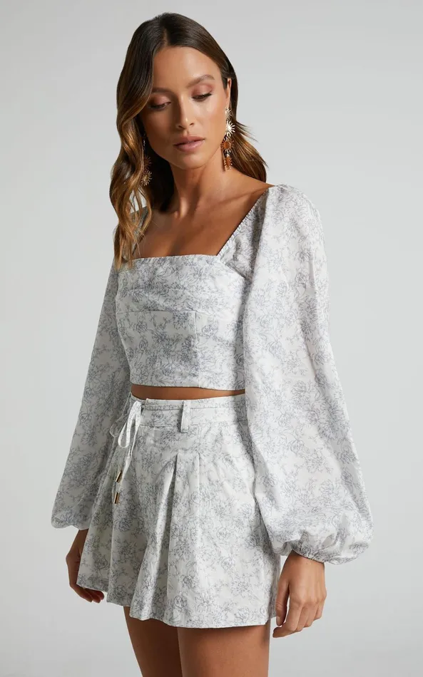 Showpo Amalie The Label 8211 Corletta Panelled Puff Sleeve Top In Dolce Fleur Women Tops