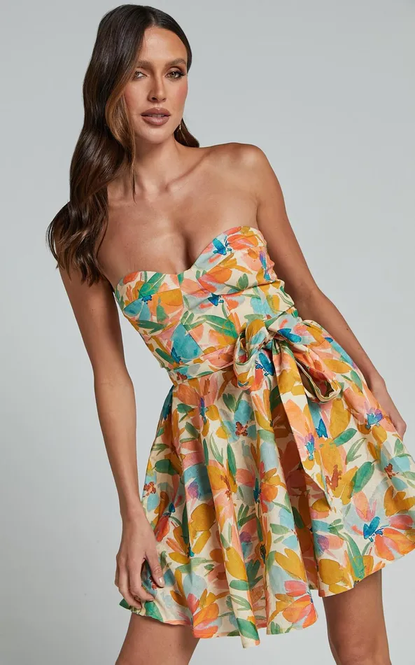 Showpo Amalie The Label 8211 Jaida Linen Blend Strapless Mini Dress In Manhattan Print Women Dresses