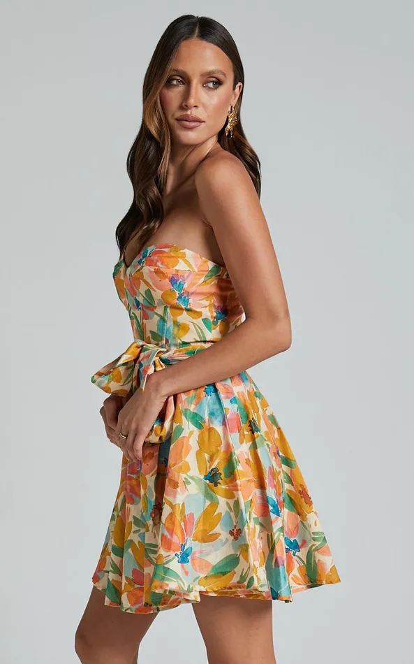 Showpo Amalie The Label 8211 Jaida Linen Blend Strapless Mini Dress In Manhattan Print Women Dresses