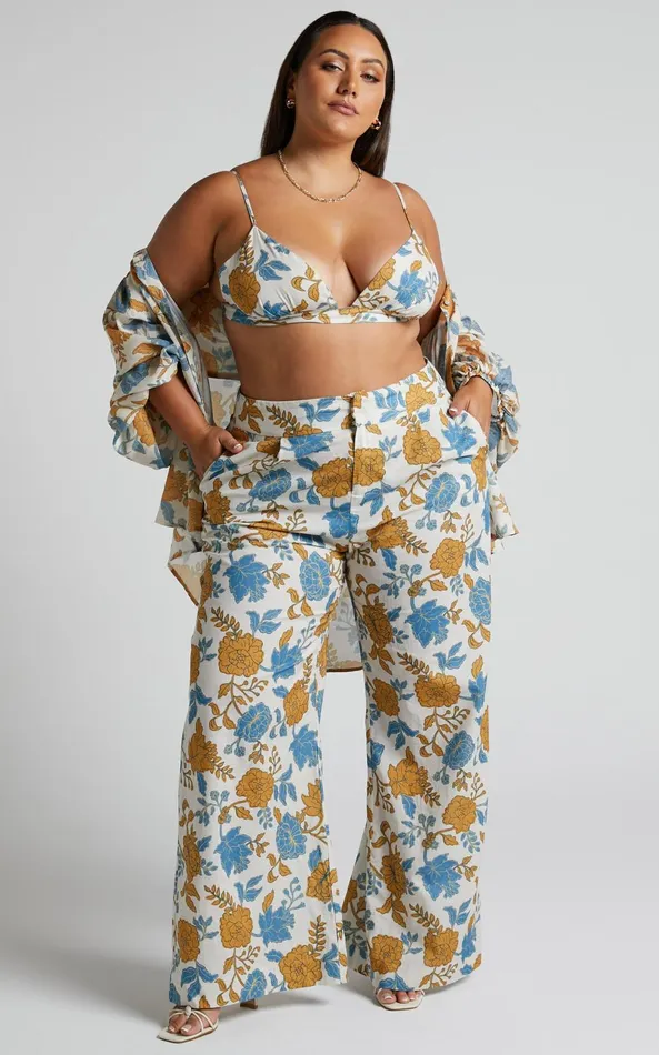 Showpo Amalie The Label 8211 Khaila Linen Blend Triangle Bralette Top In Valencia Floral Women Curve Clothes
