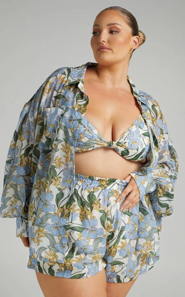 Showpo Amalie The Label 8211 Linen Look Estella Elastic Waist Relaxed Shorts In Iris Floral Women Curve Clothes