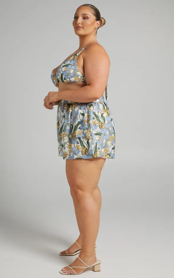 Showpo Amalie The Label 8211 Linen Look Estella Elastic Waist Relaxed Shorts In Iris Floral Women Curve Clothes
