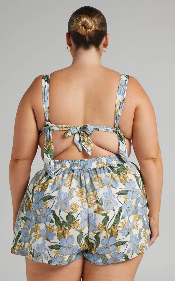 Showpo Amalie The Label 8211 Linen Look Estella Elastic Waist Relaxed Shorts In Iris Floral Women Curve Clothes