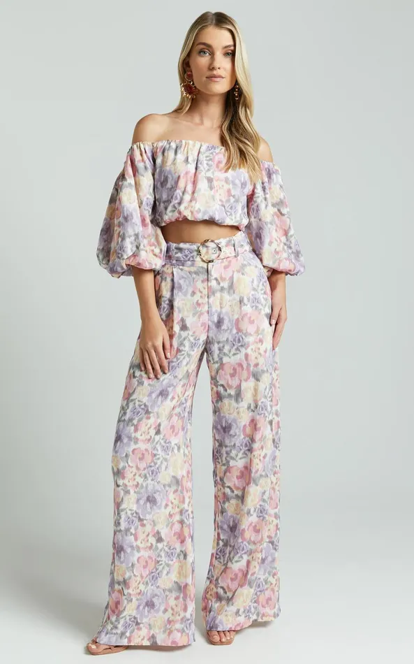 Showpo Amalie The Label 8211 Mimie Linen Blend Short Puff Sleeve Tie Back Top In Aurora Print Women Tops