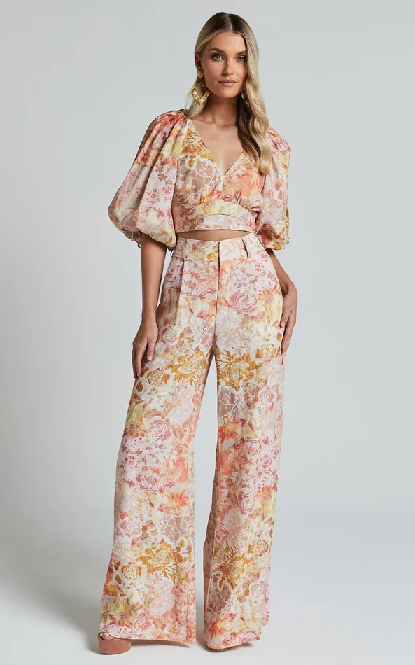 Showpo Amalie The Label 8211 Nazila Linen Blend Balloon Sleeve Crop Top In Morocco Print Women Tops