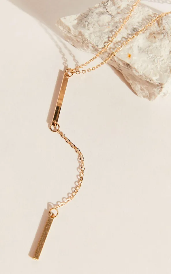 Showpo Be With Me Necklace In Gold Women Gold Plated Jewelry