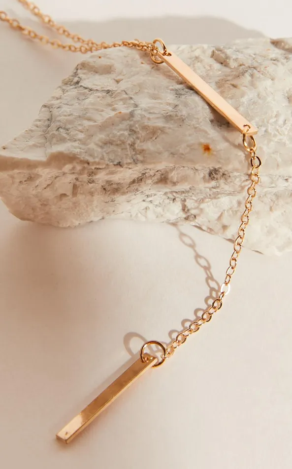 Showpo Be With Me Necklace In Gold Women Gold Plated Jewelry