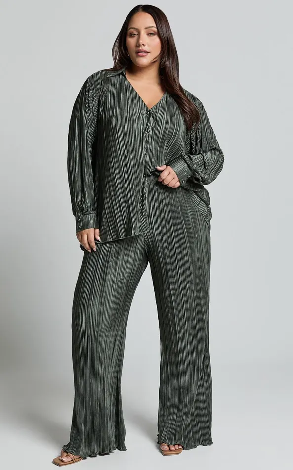 Showpo Beca Pants 8211 High Waisted Plisse Flared Pants In Olive Women Curve Clothes